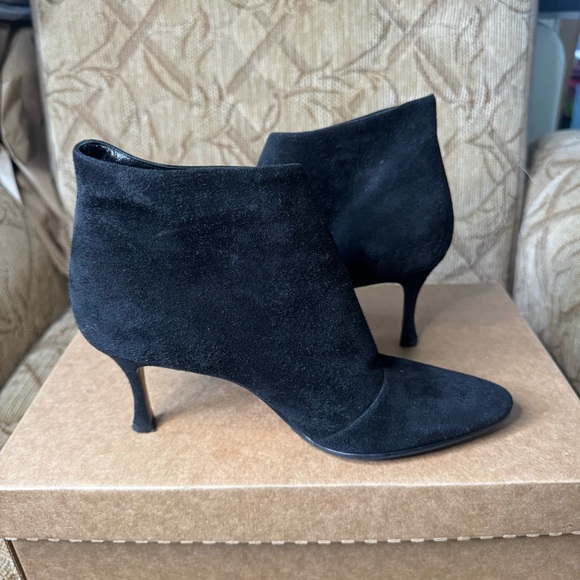 Manolo‎ Blahnik suede booties Size 38 - Picture 2 of 9